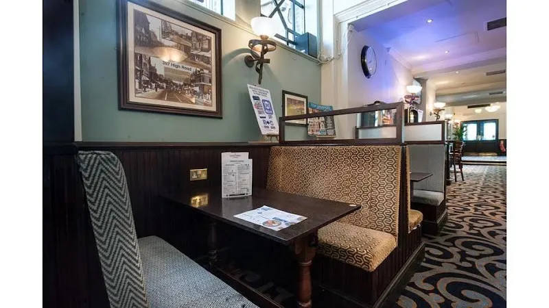 J.J. Moon's, Wembley
