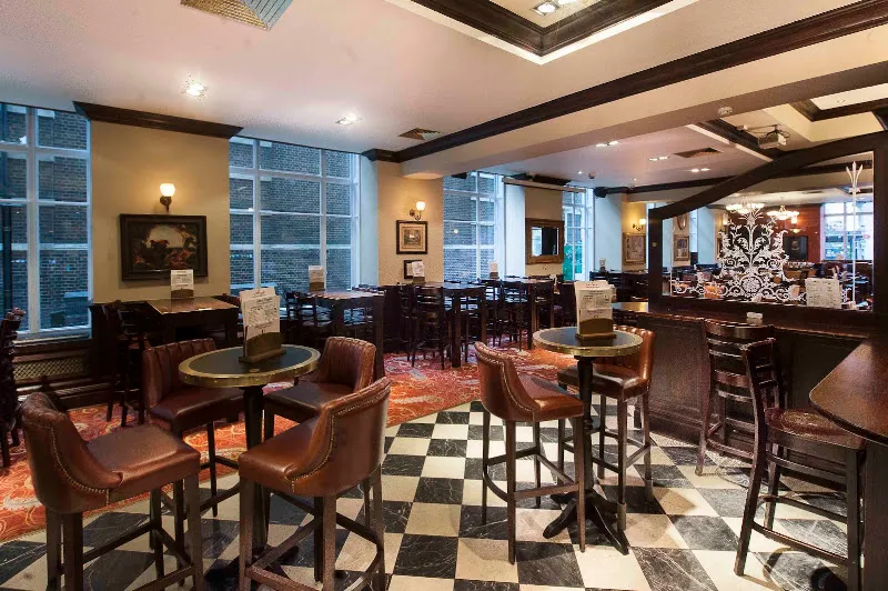 Shakespeare's Head, Holborn
