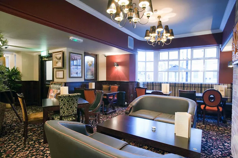 The Crossed Shuttle, Leeds