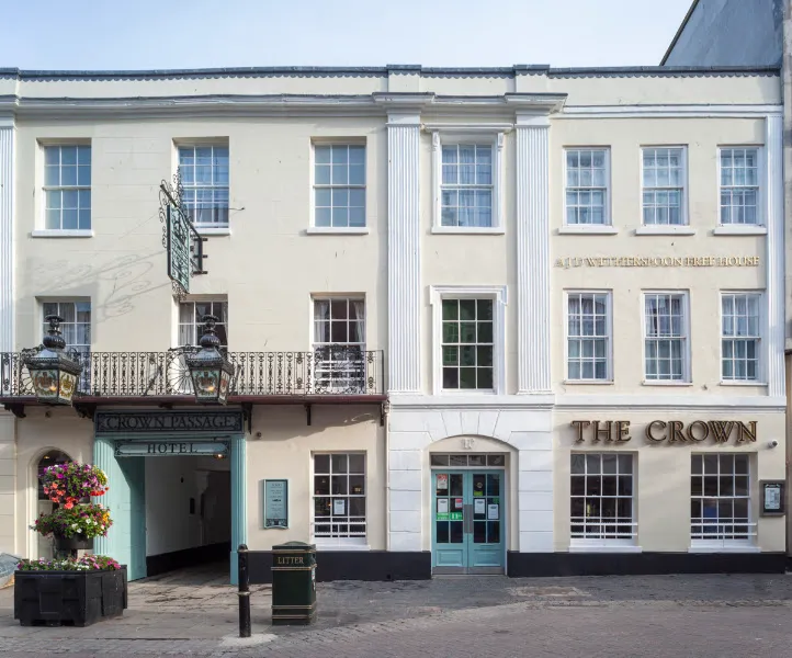 The Crown, Worcester