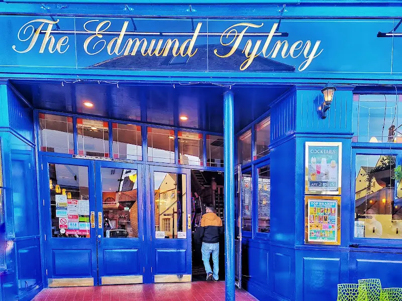The Edmund Tylney, Leatherhead