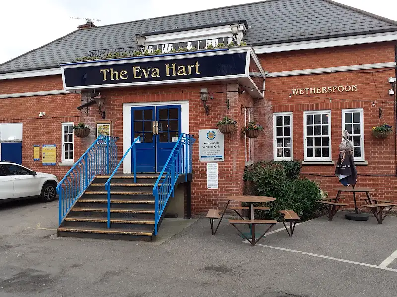 The Eva Hart, Chadwell Heath