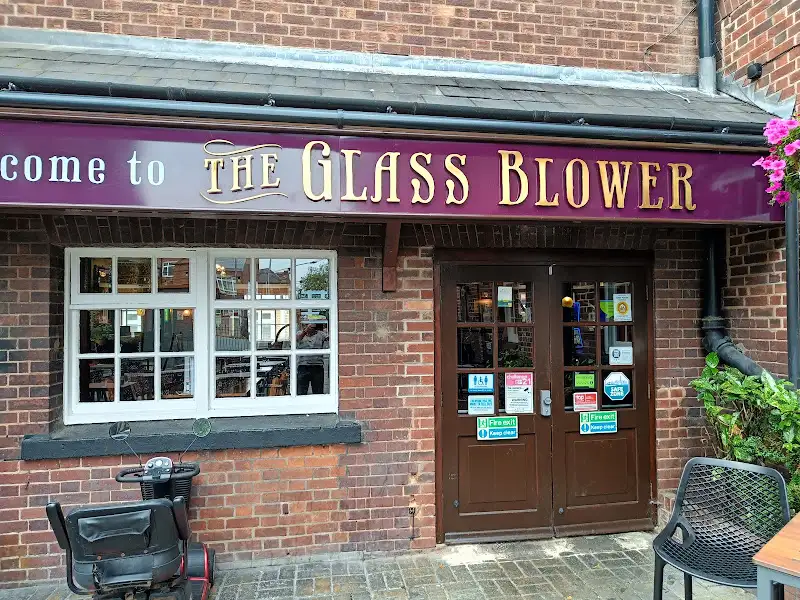 The Glass Blower, Castleford