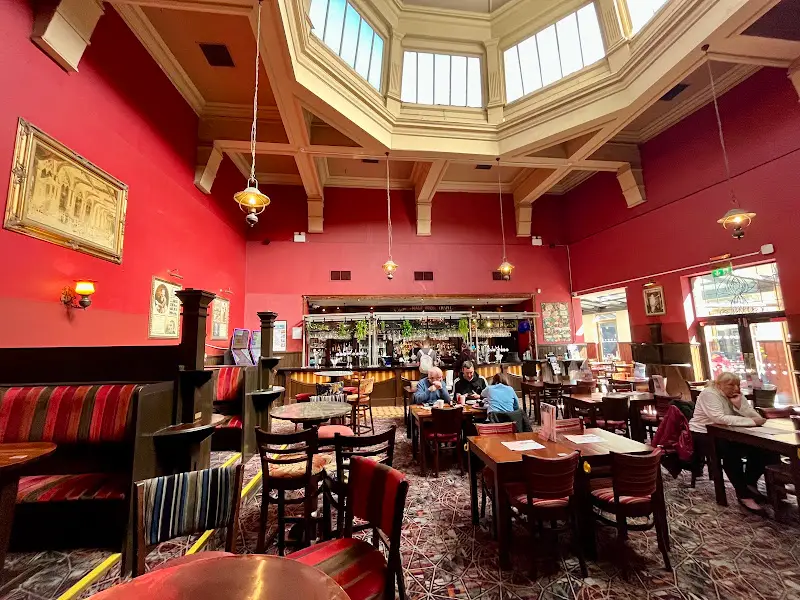 The Half Moon, Mile End