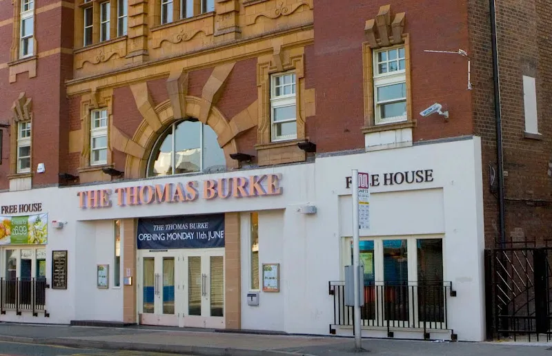 The Thomas Burke, Leigh