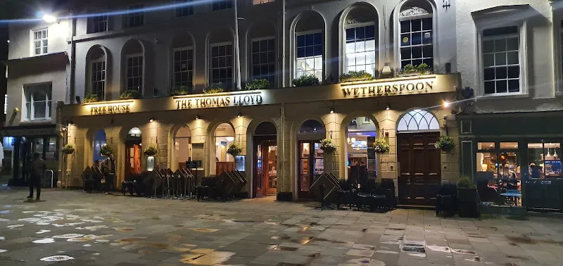 The Thomas Lloyd, Warwick