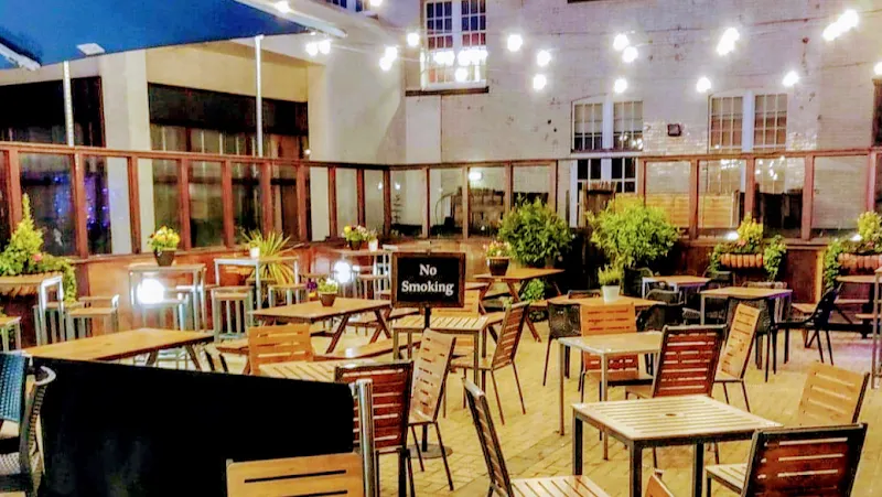The Three John Scotts, Kingston Upon Hull