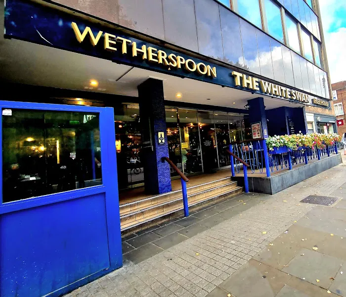 The White Swan, Islington